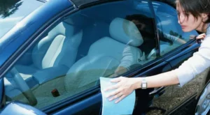 Araç Cam Temizliği Nasıl Yapılır?