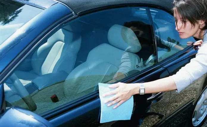 Araç Cam Temizliği Nasıl Yapılır?