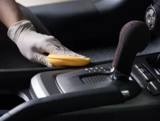 Araç İç Detay Temizliği Nasıl Yapılır?